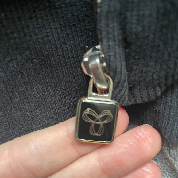 Thick zip up hoodie from aritzia - Picture 3 of 4